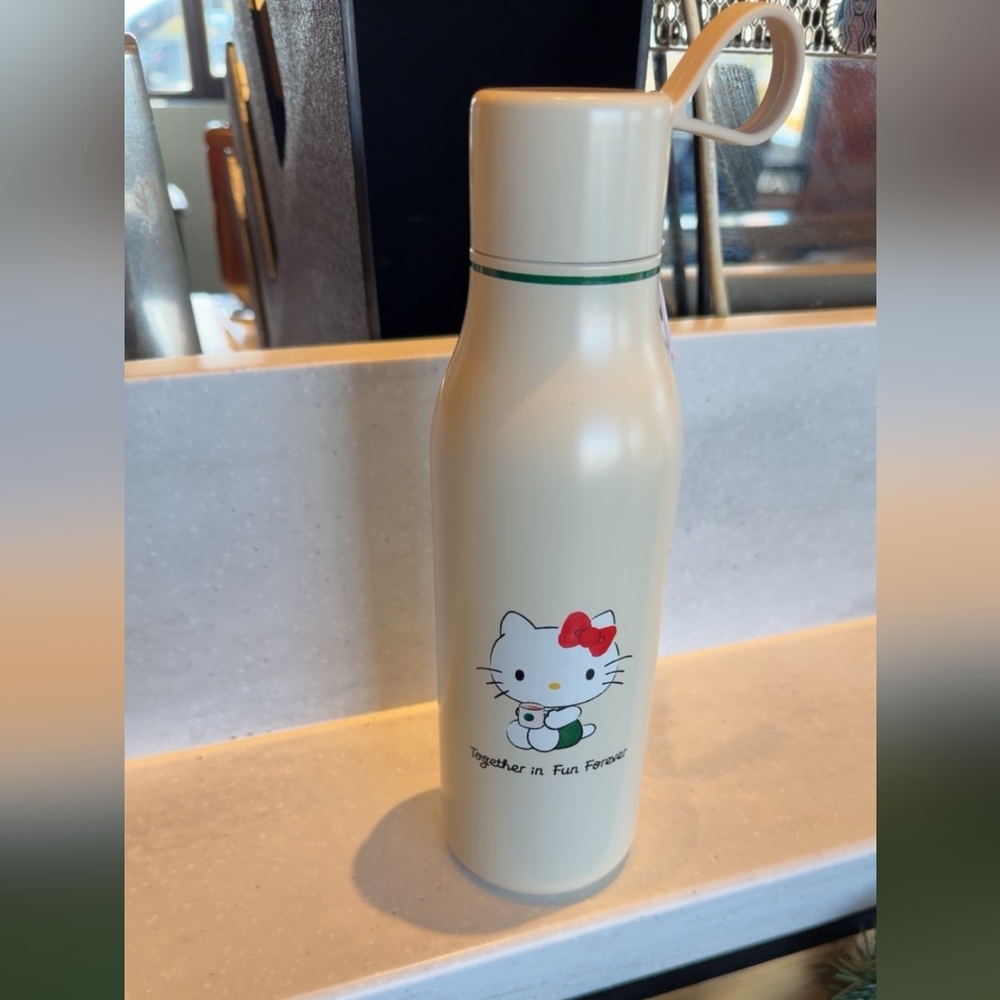 Starbucks Hello Kitty Cream water bottle with Red Bow